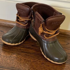 Sperry Kids Saltwater Duckboots in Brown/Brown — Toddler Girls 9